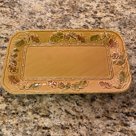 Bordallo Pinheiro Platter—Vintage - Picture 3 of 8